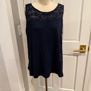Chaps. Blue Sleeveless Top. 2x. Lace Accent. Cotton Blend. Machine Wash.
